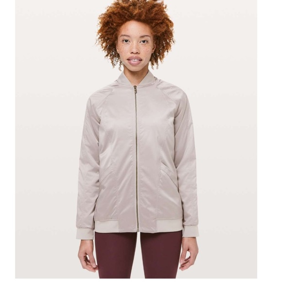 Lululemon Trace Back Bomber in Dark Chrome - Picture 1 of 16